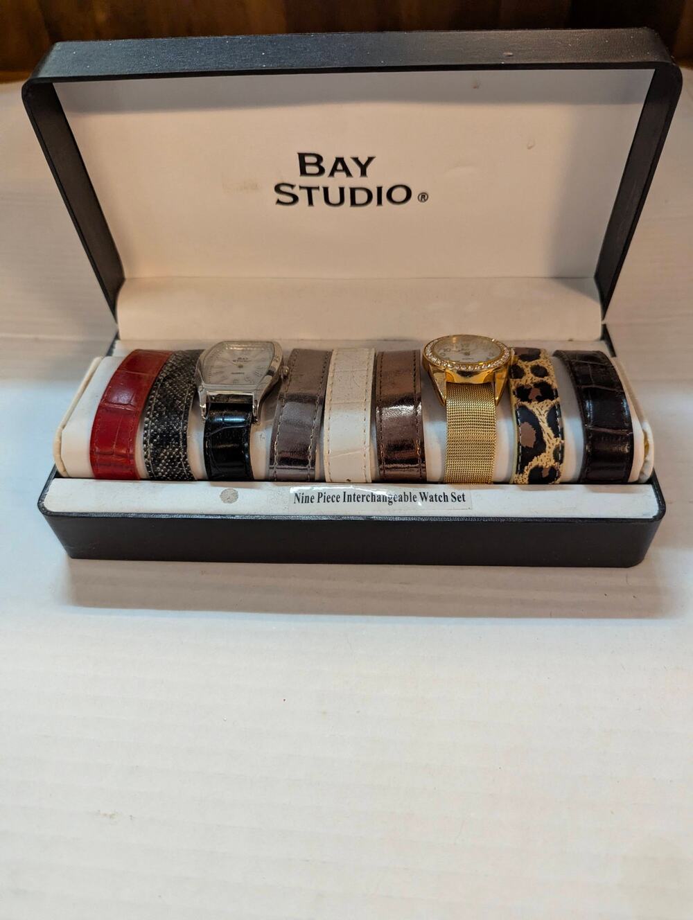 Vintage Bay Studio Interchangeable Watch Gift Set 5 Bands 2 Bezels cases